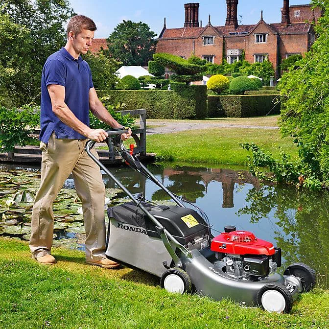 honda-hrd-536-qx-53cm-petrol-self-propelled-lawnmower3573390002635_05c_MP.webp
